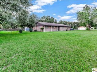 305 Cannon Rd, Victoria, TX 77904
