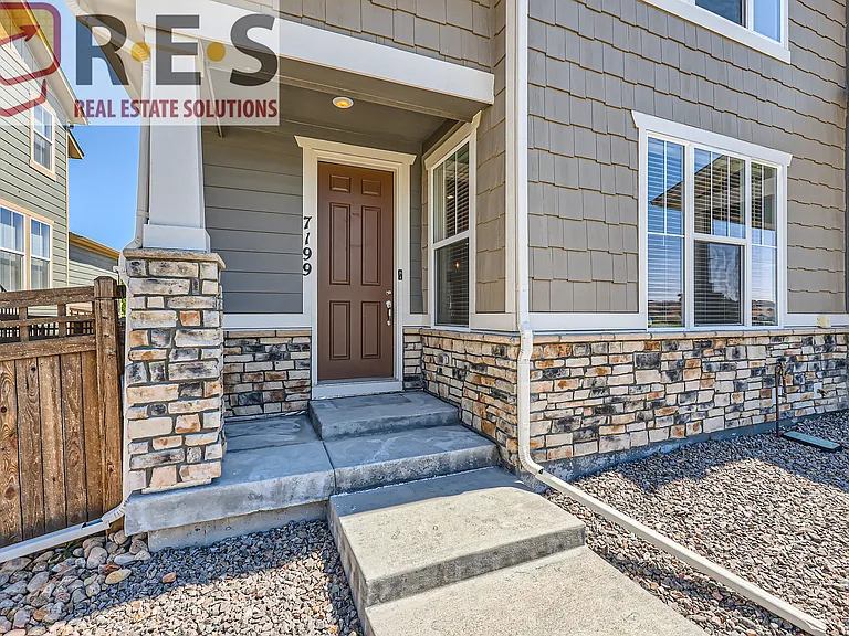 7199 Othello St — Photo 3