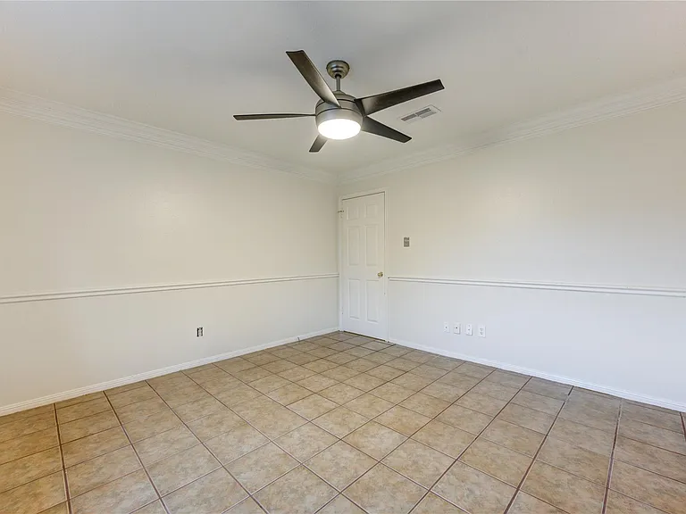 21450 Park Post Ln — Photo 24