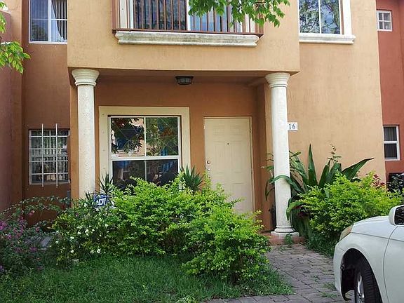 3rd image of 916 SW 6th Ct