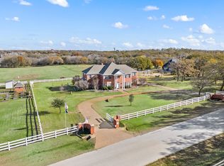 1077 Cardinal Dr, Bartonville, TX 76226