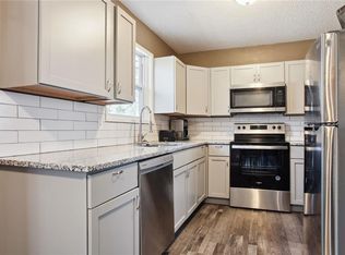 5216 N Richmond Ave, Kansas City, MO 64119