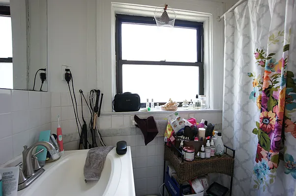 Rented by Compass | media 21