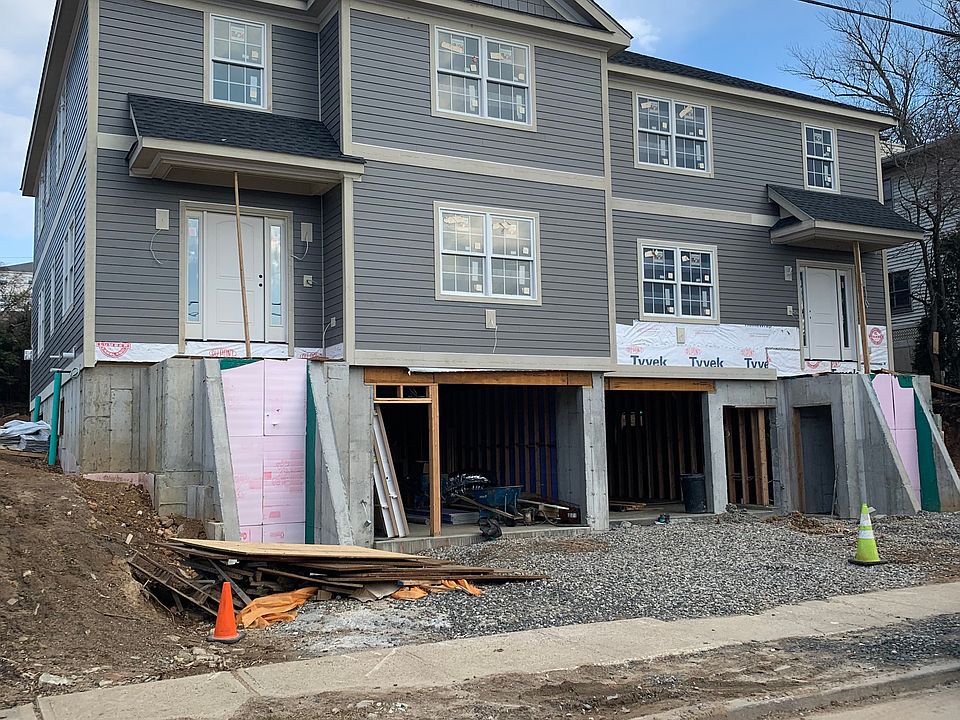 2nd image of 230-232 Lincoln Ave