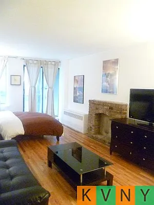 Rented by KVNY Soho | media 22