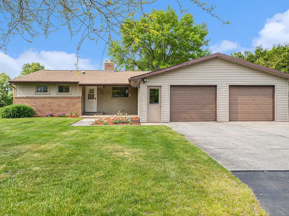 223 W Lake St, Hart, MI 49420