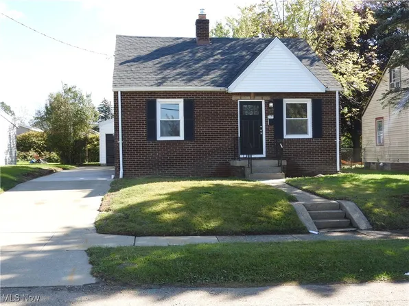 2530 Avalon Ave NE, Canton, OH 44705