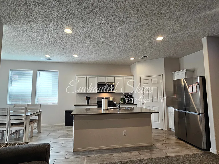 1043 Vallecito Loop NW — Photo 8