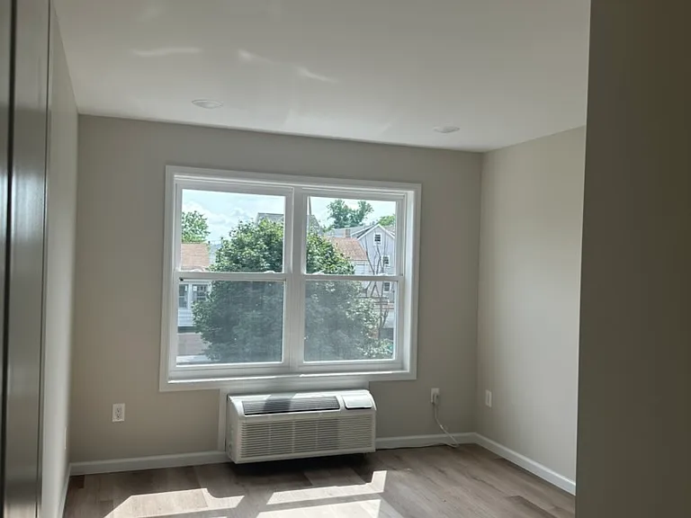 129 Sheridan Ave, Paterson, NJ 07502 — Photo 11