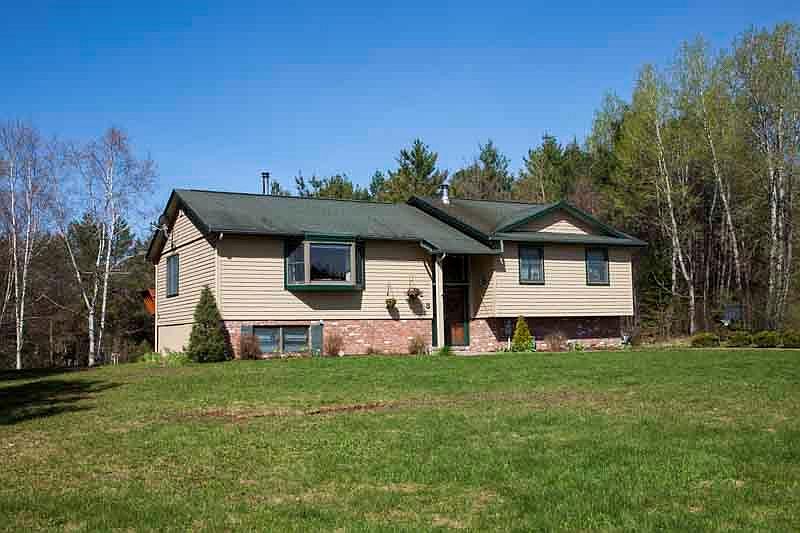 3 Maple Leaf Dr, Saranac Lake, NY 12983 | Zillow