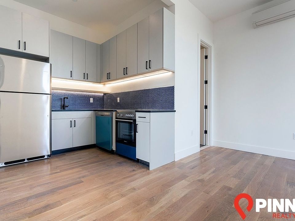 1st image of 163 Graham Ave #5E