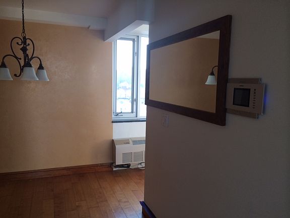 4th image of 2120 21st St APT 5