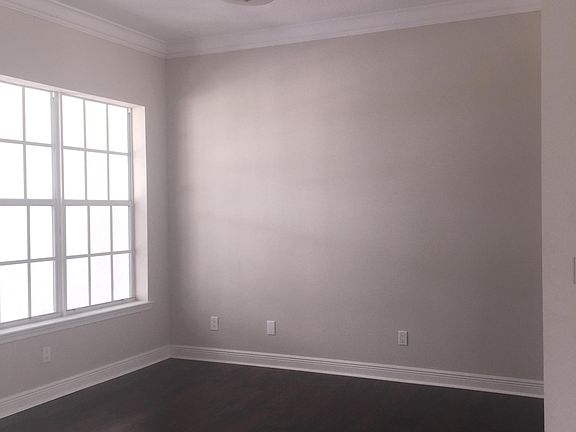 3rd image of 3348 SW Hill