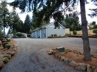10853 S Ridge Top Dr, Molalla, OR 97038