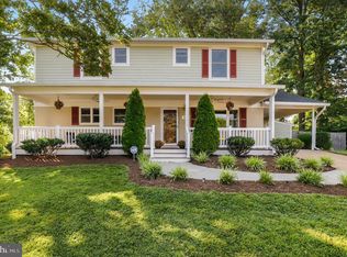 5511 Kathleen Pl, Springfield, VA 22151