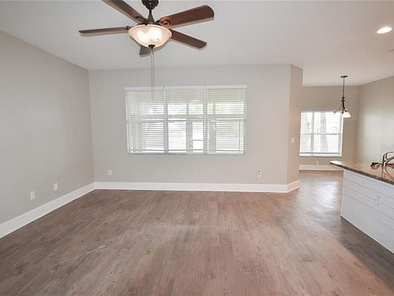 3rd image of 1107 Emerald Hill Way