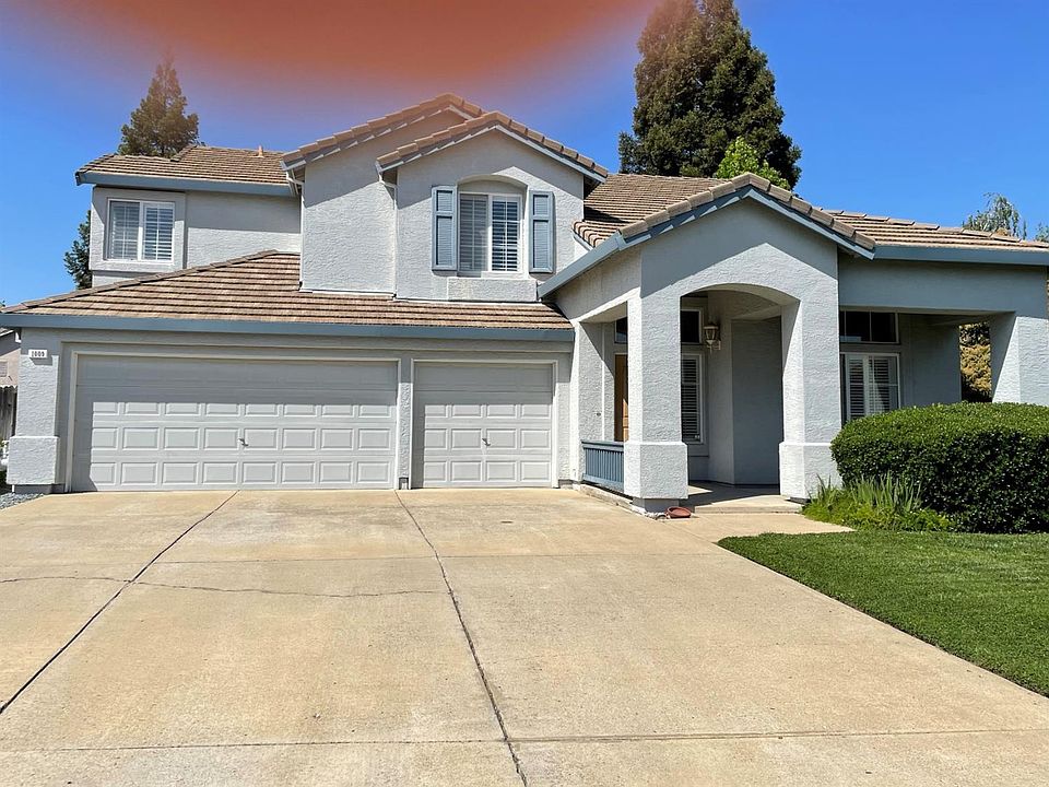 1st image of 1009 S Bluff Dr