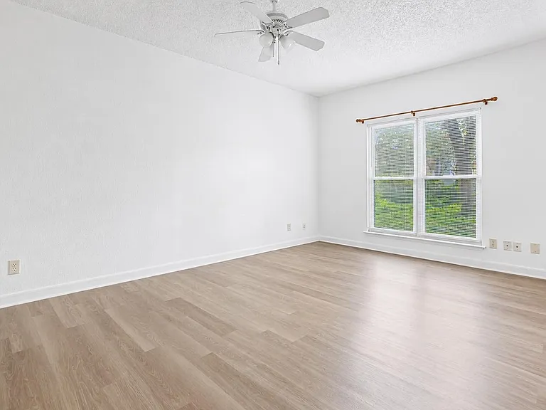 10047 Westpark Dr #77 — Photo 19