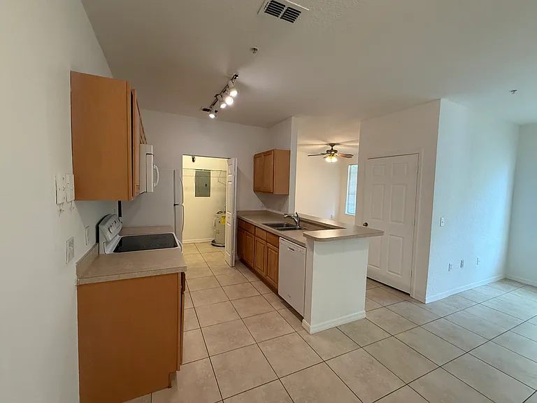 854 Grand Regency Point #103 — Photo 5