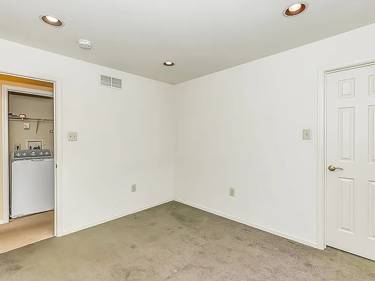 2 Adams Ln #1 — Photo 18