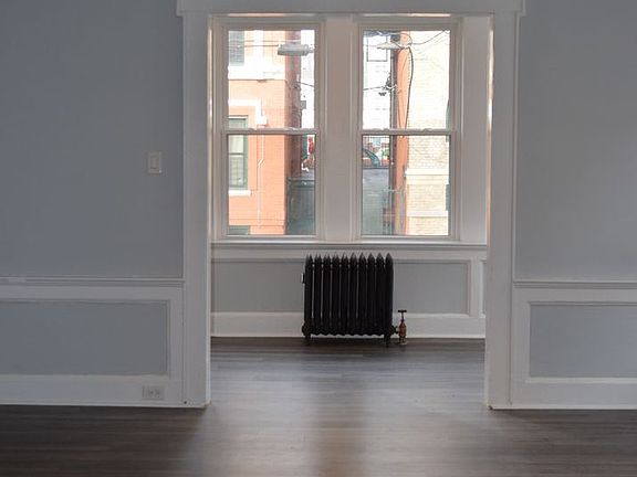 4th image of 89 Spruce St Floor 1