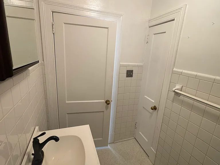 144 North Ave — Photo 5