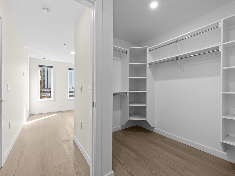 22 Dawson St — Photo 37