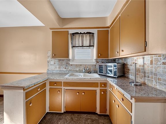 5th image of 20648 Donny Brook Rd