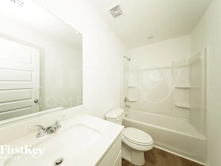 421 Kale Rd — Photo 17