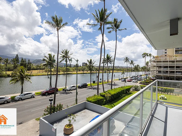 2233 Ala Wai Blvd #3A — Photo 2