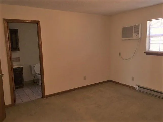 1 bed, 585 sqft, $625 — Photo 1