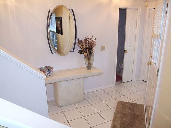 3rd image of 330 Blair Cir