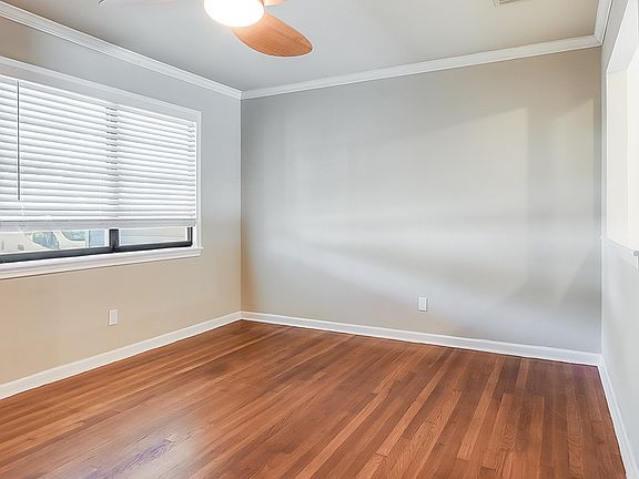 5th image of 5317 Stanley Ave