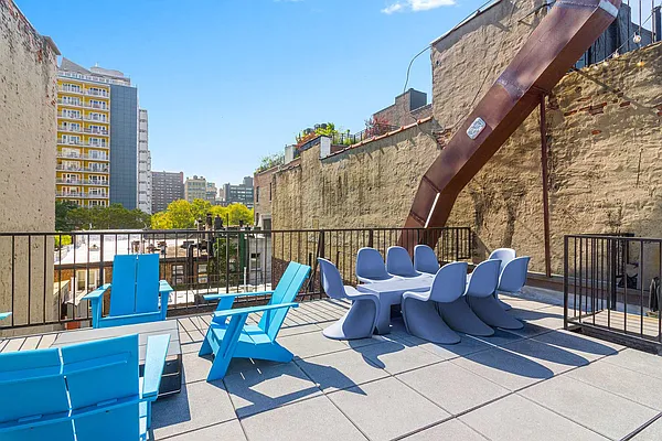 Rented by PREX Realty Corp | media 2