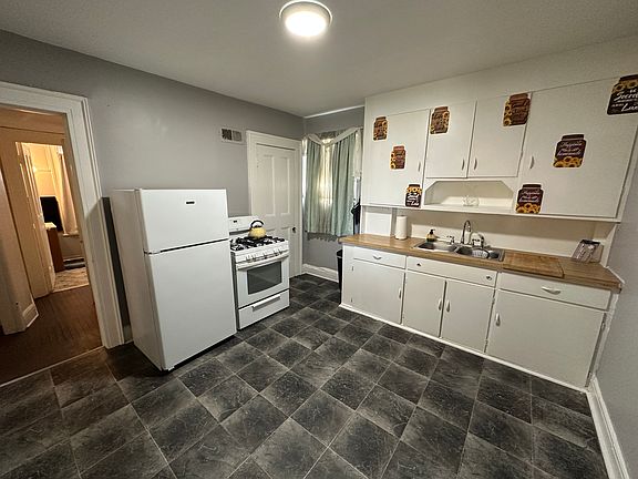 2nd image of 2449 Delaware Ave #2UPR