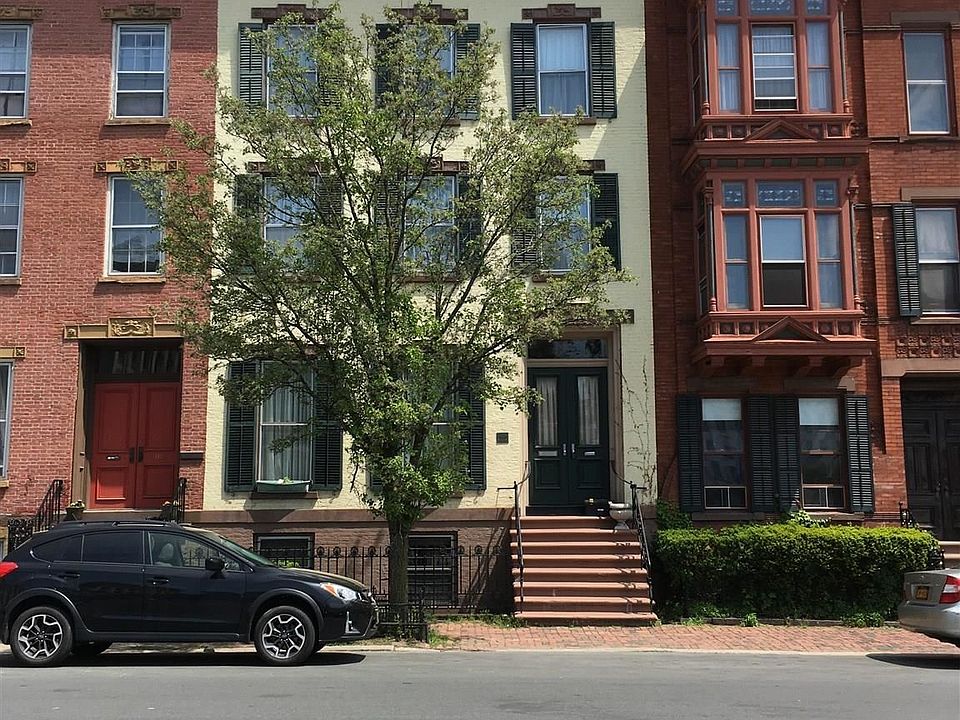 1st image of 114 3rd St