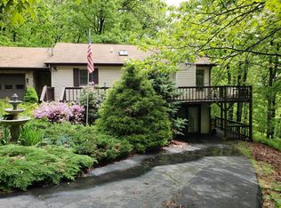 424 Sugarloaf Heights Rd, Drums, PA 18222