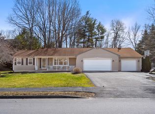 47 Cathedral Oaks Dr, Biddeford, ME 04005