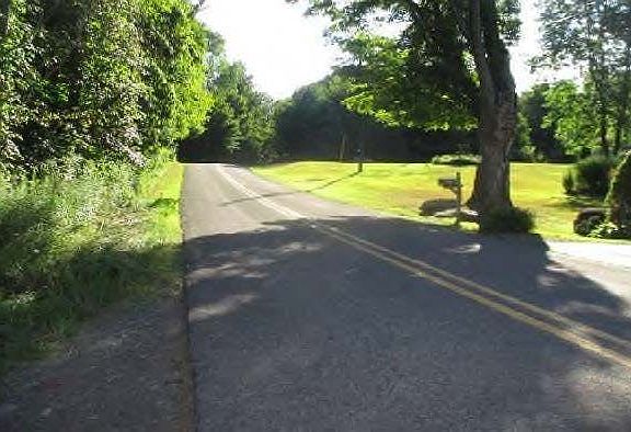 4th image of 311 Jubinsky Rd