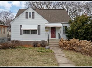 3833 Noble Ave N, Robbinsdale, MN 55422