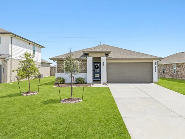14722 Sweet Water Dr, Baytown, TX 77523