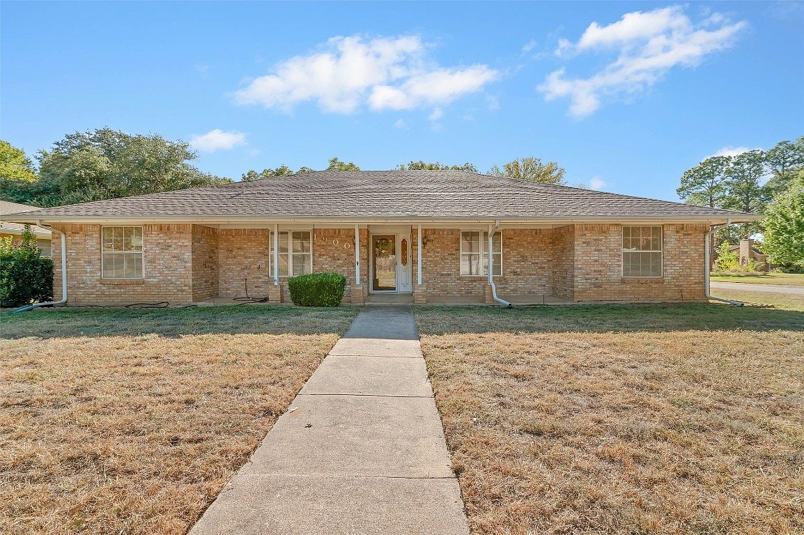 1900 Lincolnshire Dr, Bedford, TX 76021 Zillow