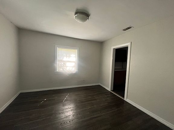 5th image of 1144 W 27th St
