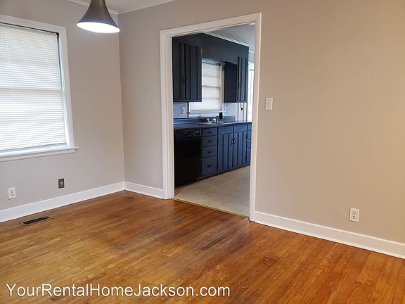 4th image of 38 Charjean Dr