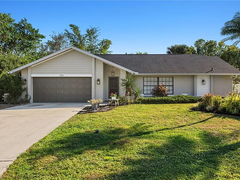 194 Wickliffe Dr — Photo 1