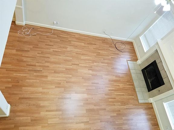 4th image of 535 Poplar Ln #535