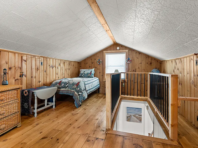 12 Harris Ave — Photo 22