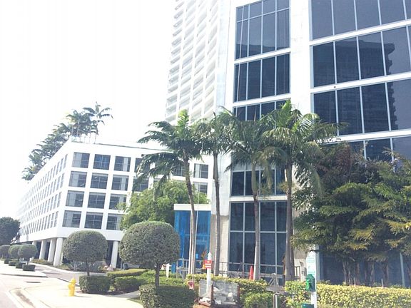 4th image of 601 NE 36th St APT 1808