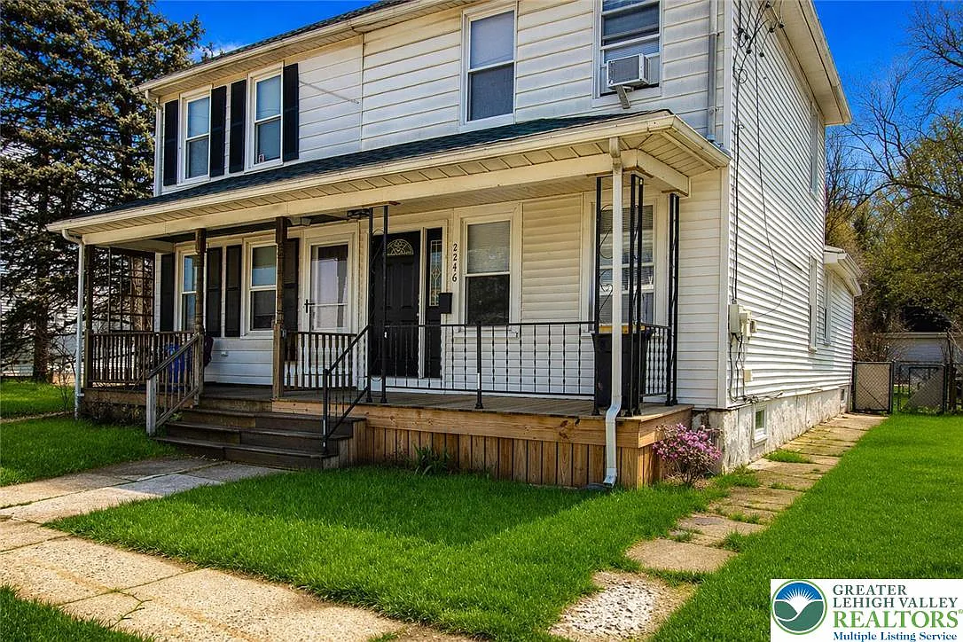 Building Photo - 2246 2nd St