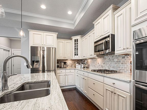 5th image of 217 Wellspring Ln